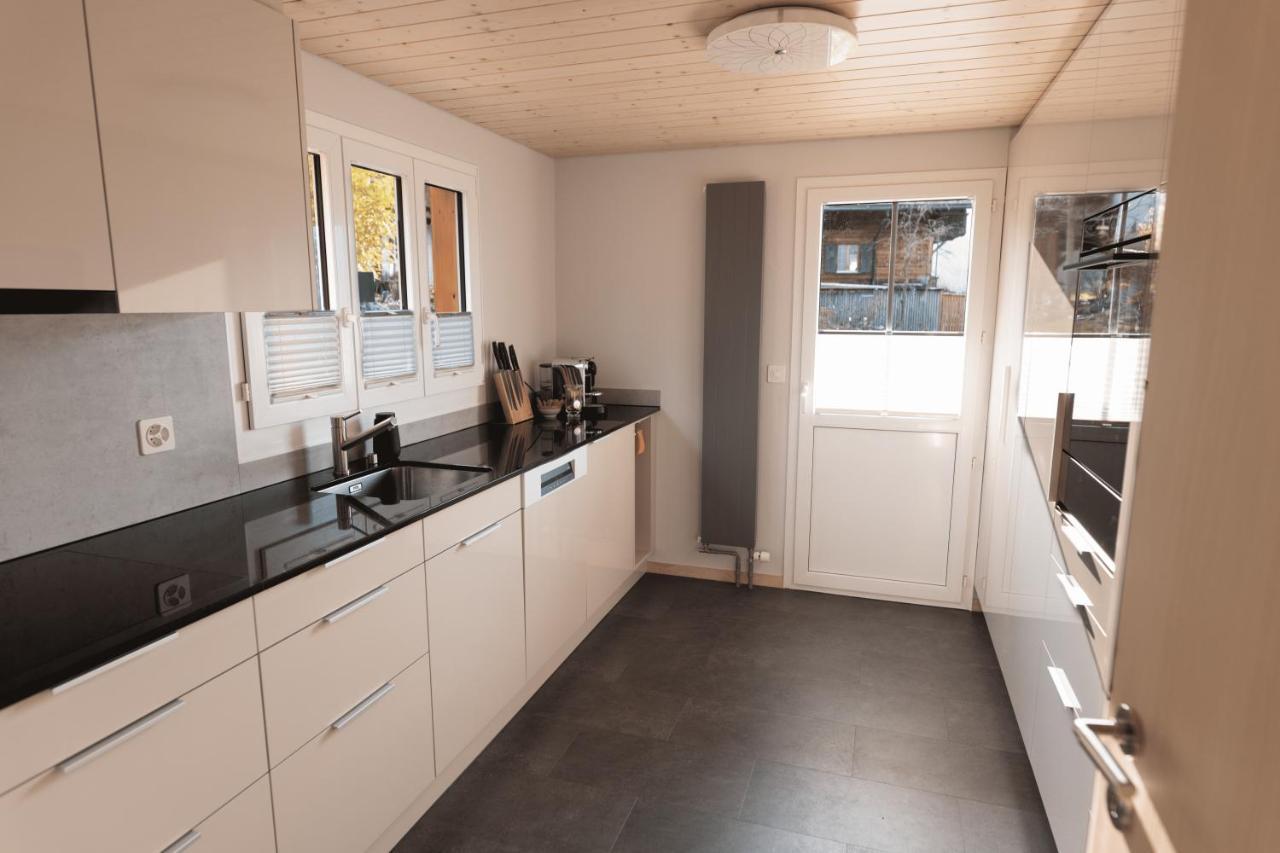 Chalet Egglen "Typical Swiss House, Best Views, Private Jacuzzi" Sigriswil Buitenkant foto