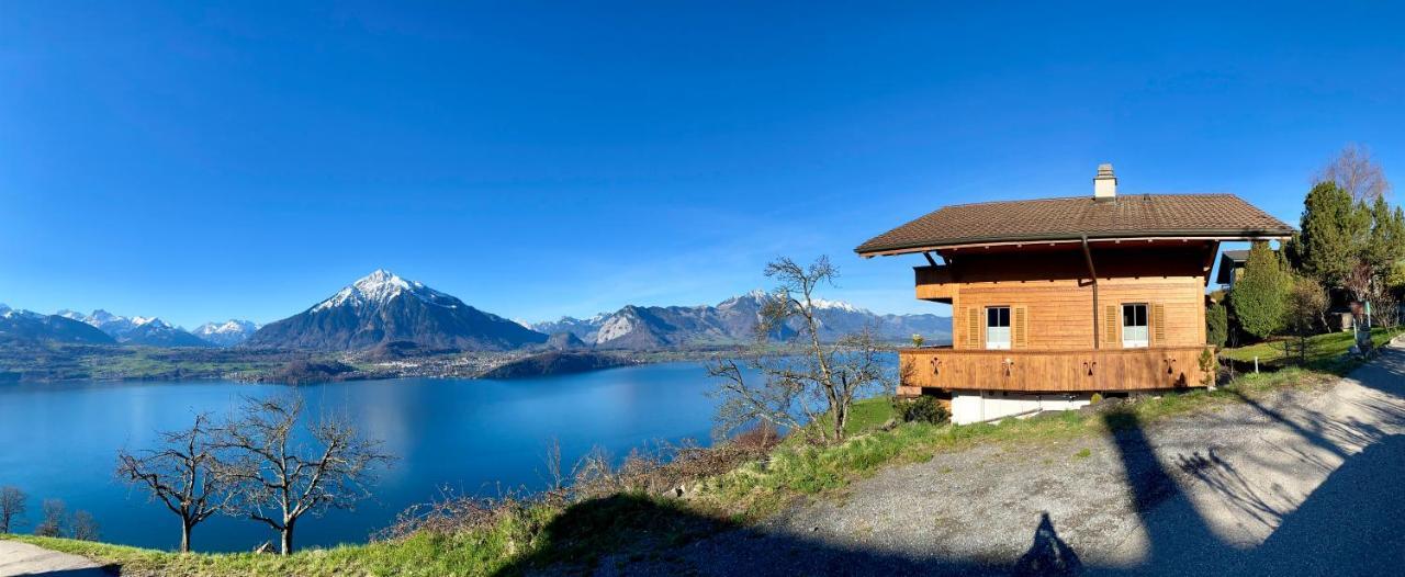 Chalet Egglen "Typical Swiss House, Best Views, Private Jacuzzi" Sigriswil Buitenkant foto