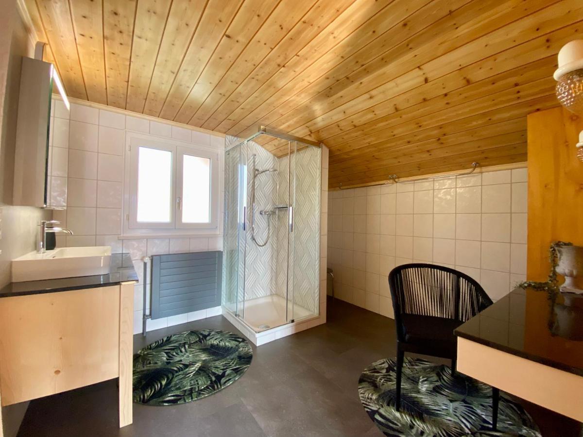 Chalet Egglen "Typical Swiss House, Best Views, Private Jacuzzi" Sigriswil Buitenkant foto