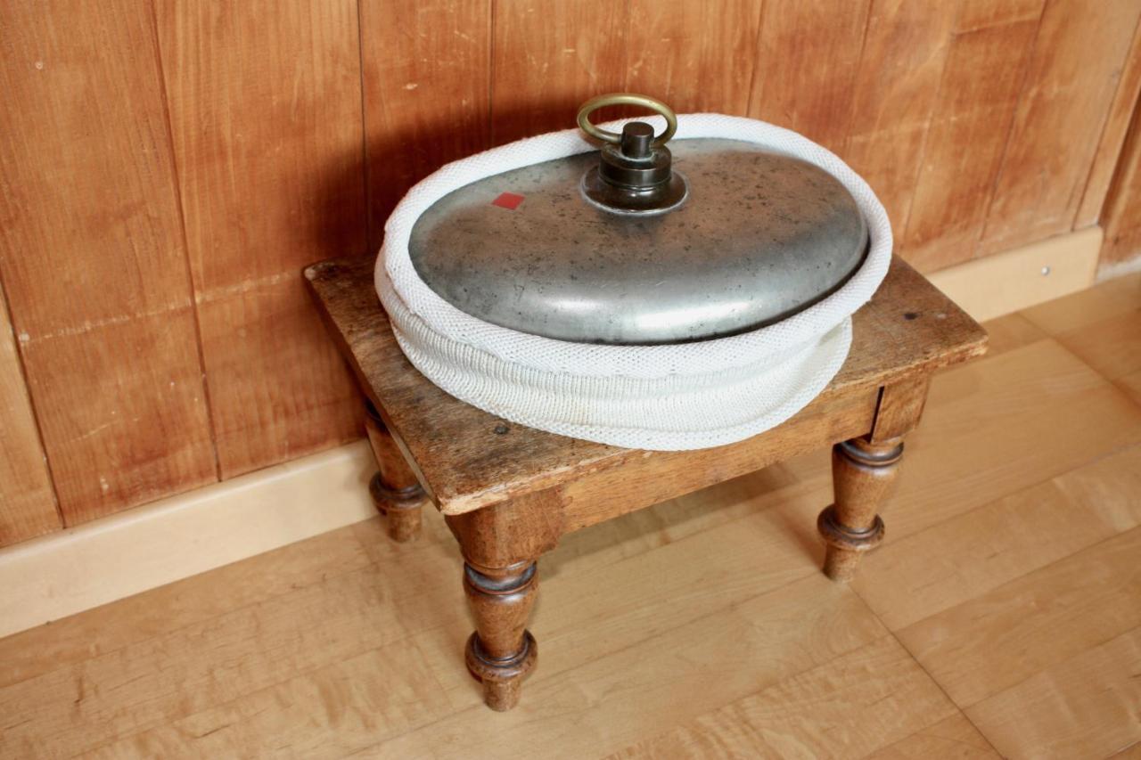 Chalet Egglen "Typical Swiss House, Best Views, Private Jacuzzi" Sigriswil Buitenkant foto